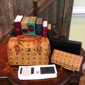 MCM SPEEDY AND WALLET ❤️